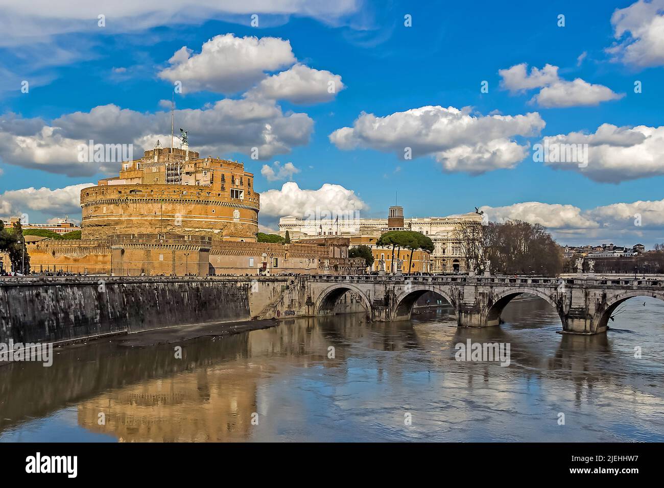 Italien, Rom. Engelsburg und Tiber Stock Photo - Alamy
