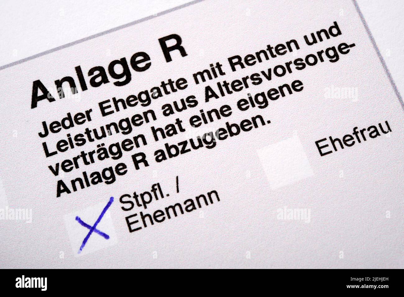 Einkommensteuererklärung Anlage R für Renten und Altersvorsorge Stock Photo