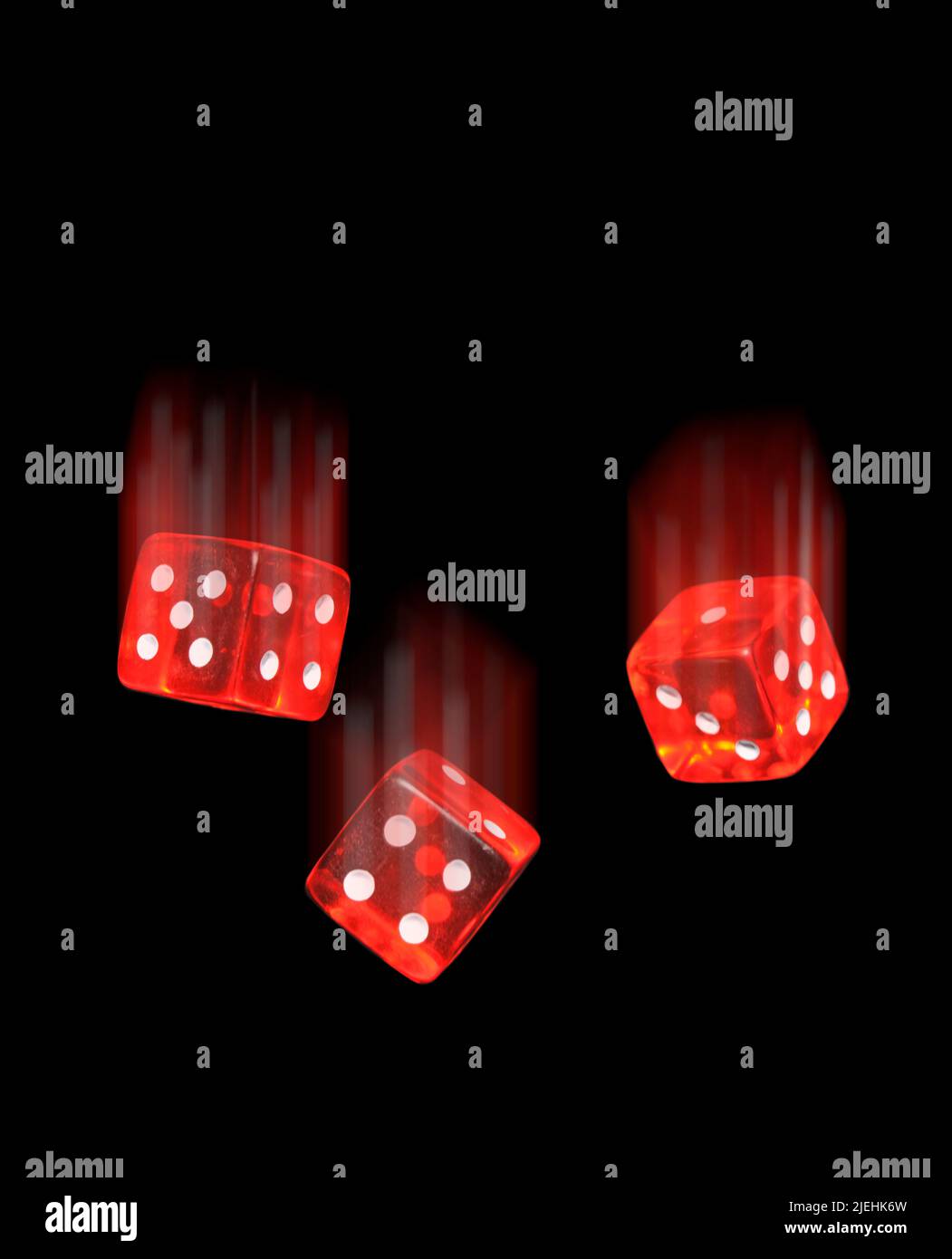 Fallende rote Glaswürfel, Glücksspiel, Poker, Spiel, Sucht, Spielsucht, fallen, fallende, Glas, Glaswürfel, durchsichtig, durchsichtige, rot, rote, Po Stock Photo
