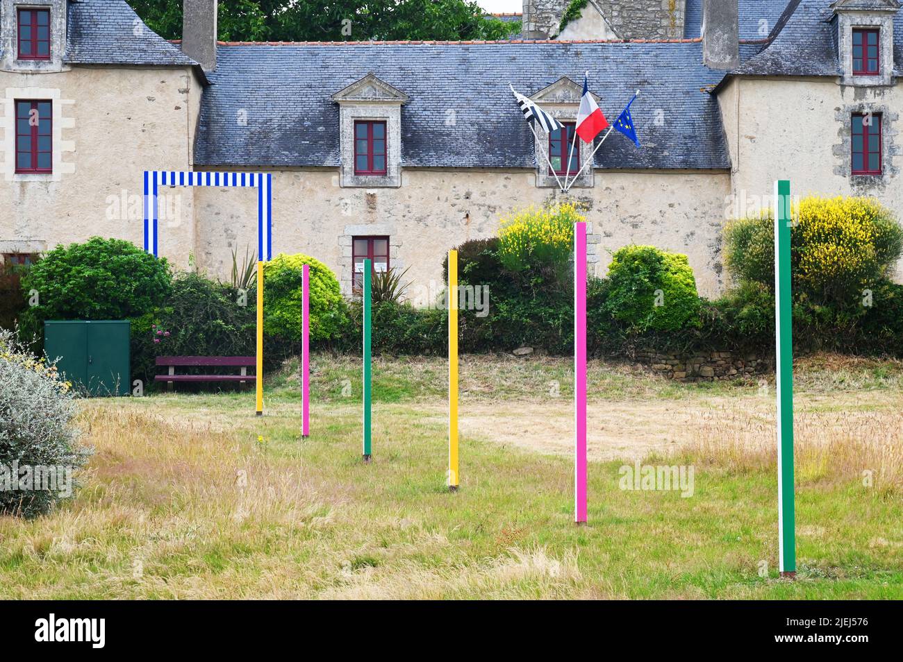 France. Morbihan (56). One of the artwork displayed on the island of Arz, here at the Bourg, by the french artist Daniel Buren until novembrer 2023. Stock Photo