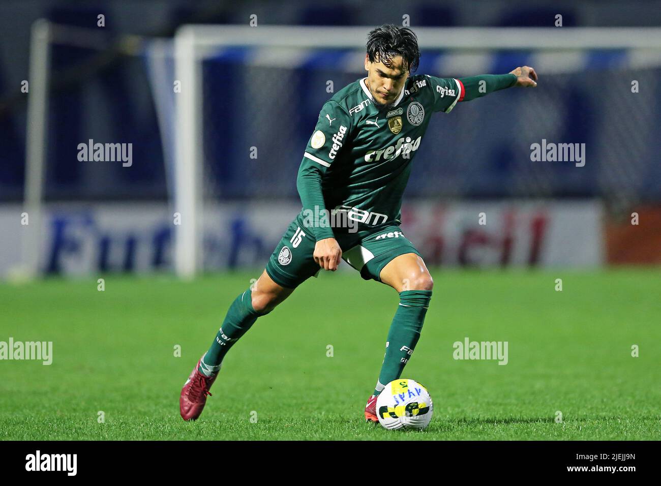 Gustavo Gómez do Palmeiras, durante a partida entre Avaí e Palmeiras, pela  14ª rodada do Campeonato Brasileiro Série A 2022, no Estádio da Ressacada  neste domingo 26. (Photo by pressinphoto/Sipa USA Stock