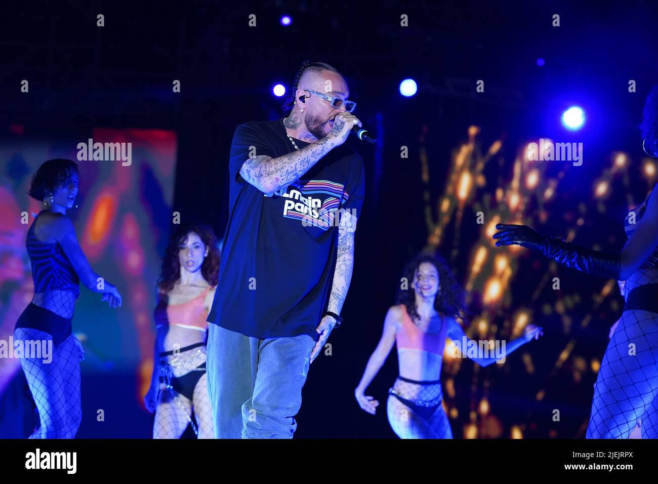 Gue pequeno rapper hi-res stock photography and images - Alamy