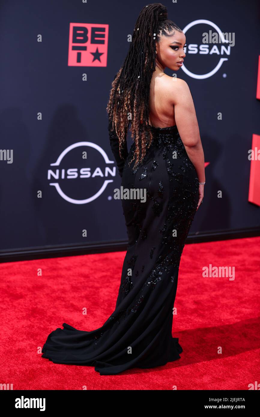 LOS ANGELES, CALIFORNIA, USA - JUNE 26: American singer-songwriter Chloe Bailey wearing a Nicolas Jebran dress and Colette Jewelry arrives at the BET Awards 2022 held at Microsoft Theater at L.A. Live on June 26, 2022 in Los Angeles, California, United States. (Photo by Xavier Collin/Image Press Agency) Credit: Image Press Agency/Alamy Live News Stock Photo