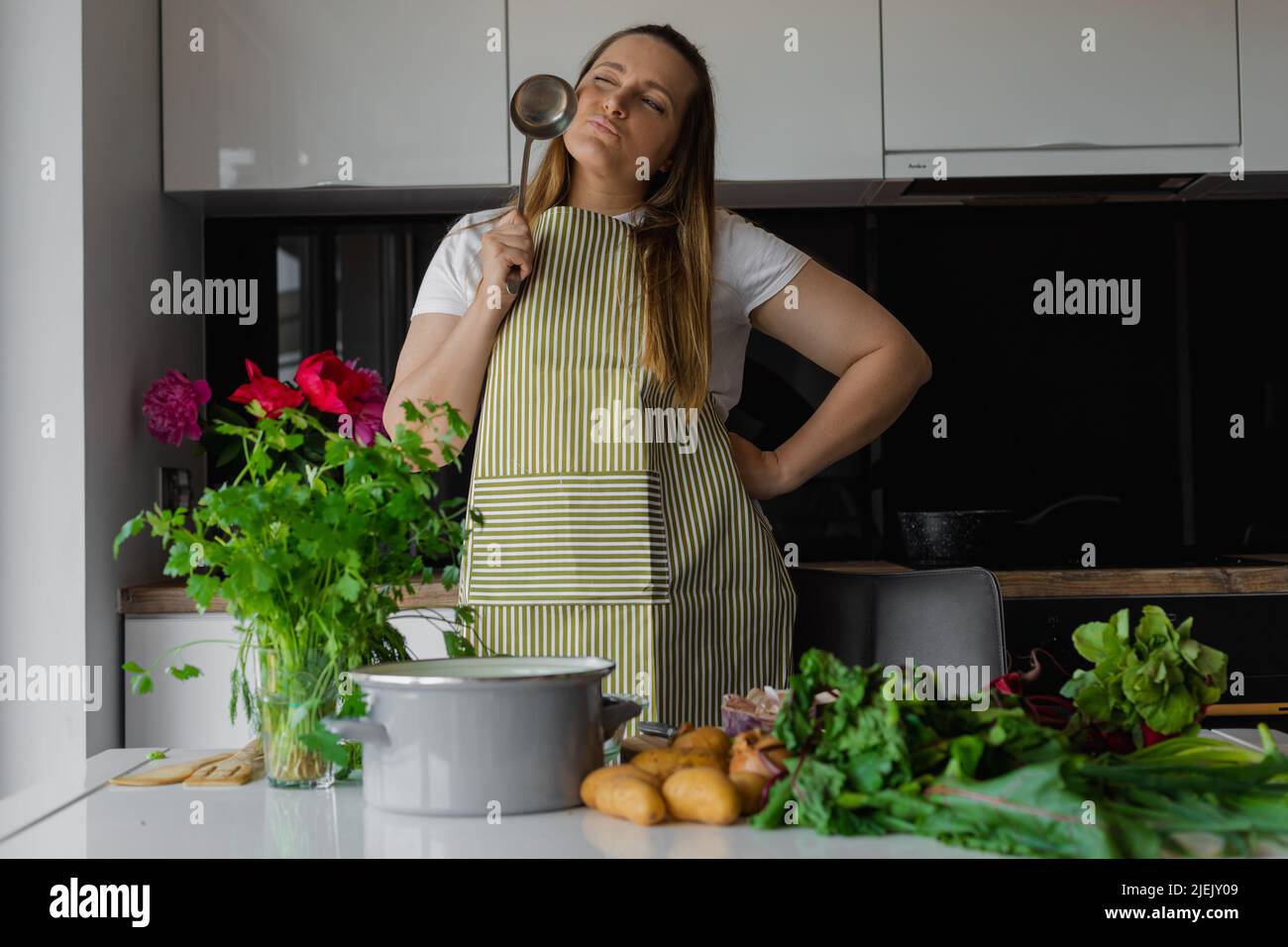 Plump blonde woman hi-res stock photography and images - Alamy