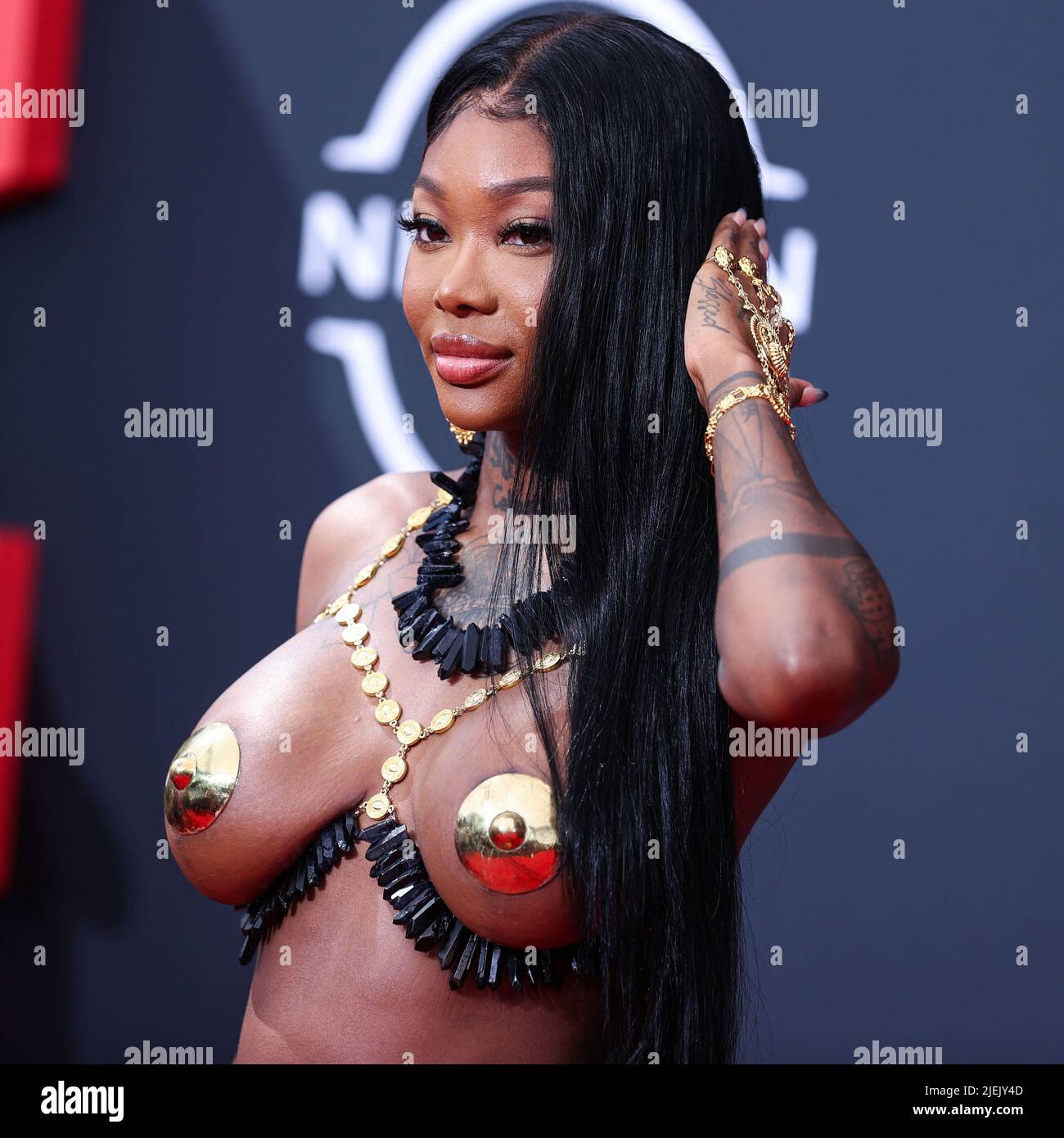 LOS ANGELES, CALIFORNIA, USA - JUNE 26: Summer Walker arrives at the BET Awards 2022 held at Microsoft Theater at L.A. Live on June 26, 2022 in Los Angeles, California, United States. (Photo by Xavier Collin/Image Press Agency) Credit: Image Press Agency/Alamy Live News Stock Photo