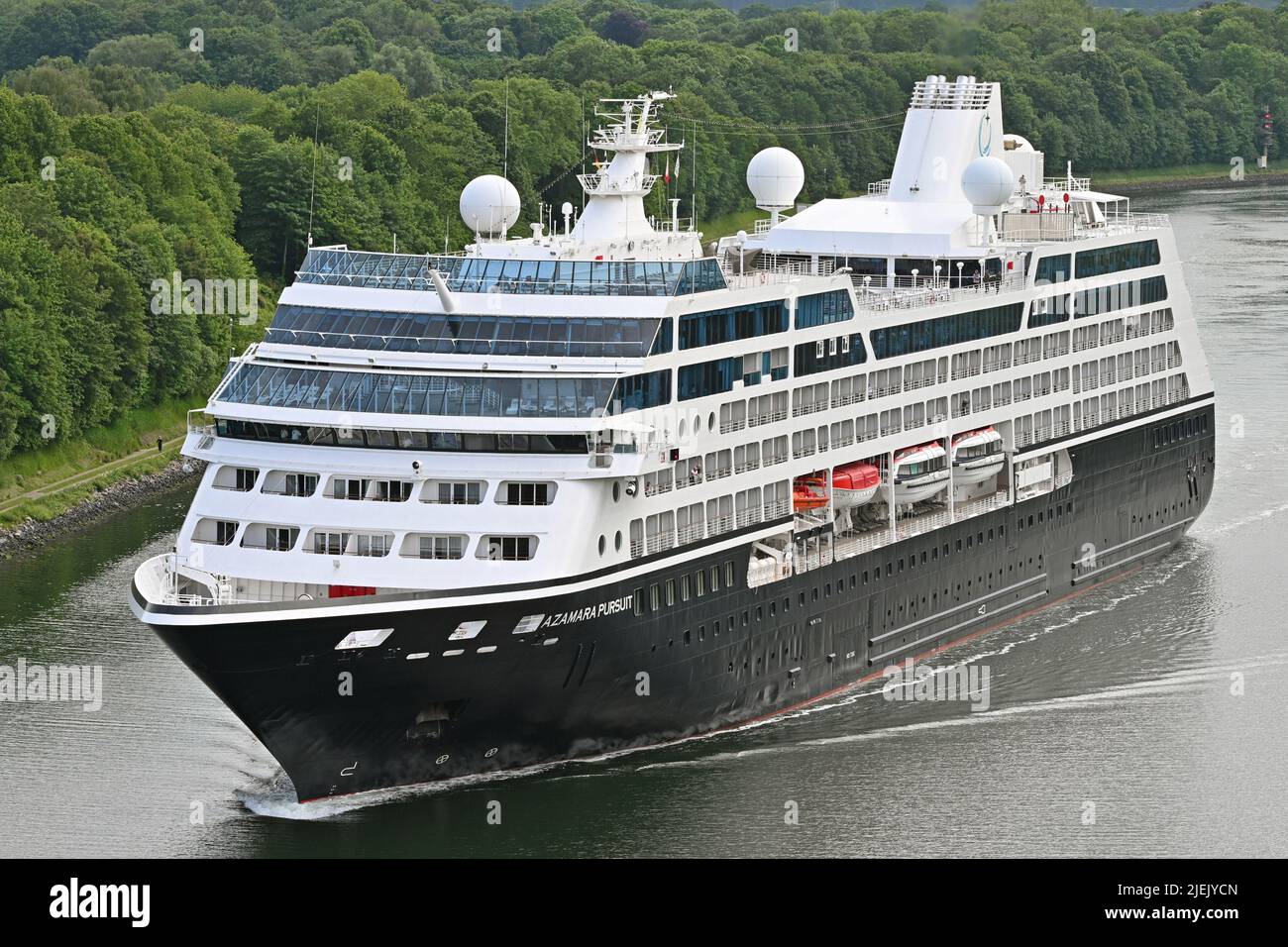 Azamara Signs Retail Partnership With Starboard Cruise Services 