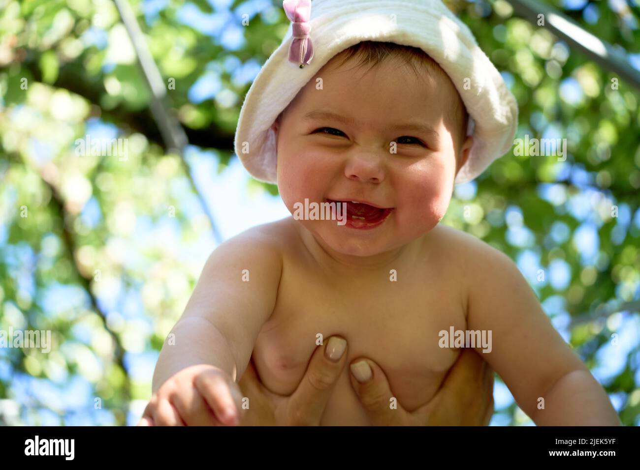 Cute child hot sunny day hi-res stock photography and images - Alamy