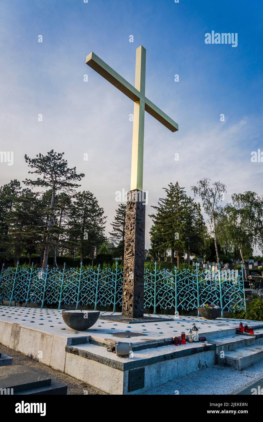 Huge cross, Mirogoj Cemetery, Zagreb, Croatia Stock Photo
