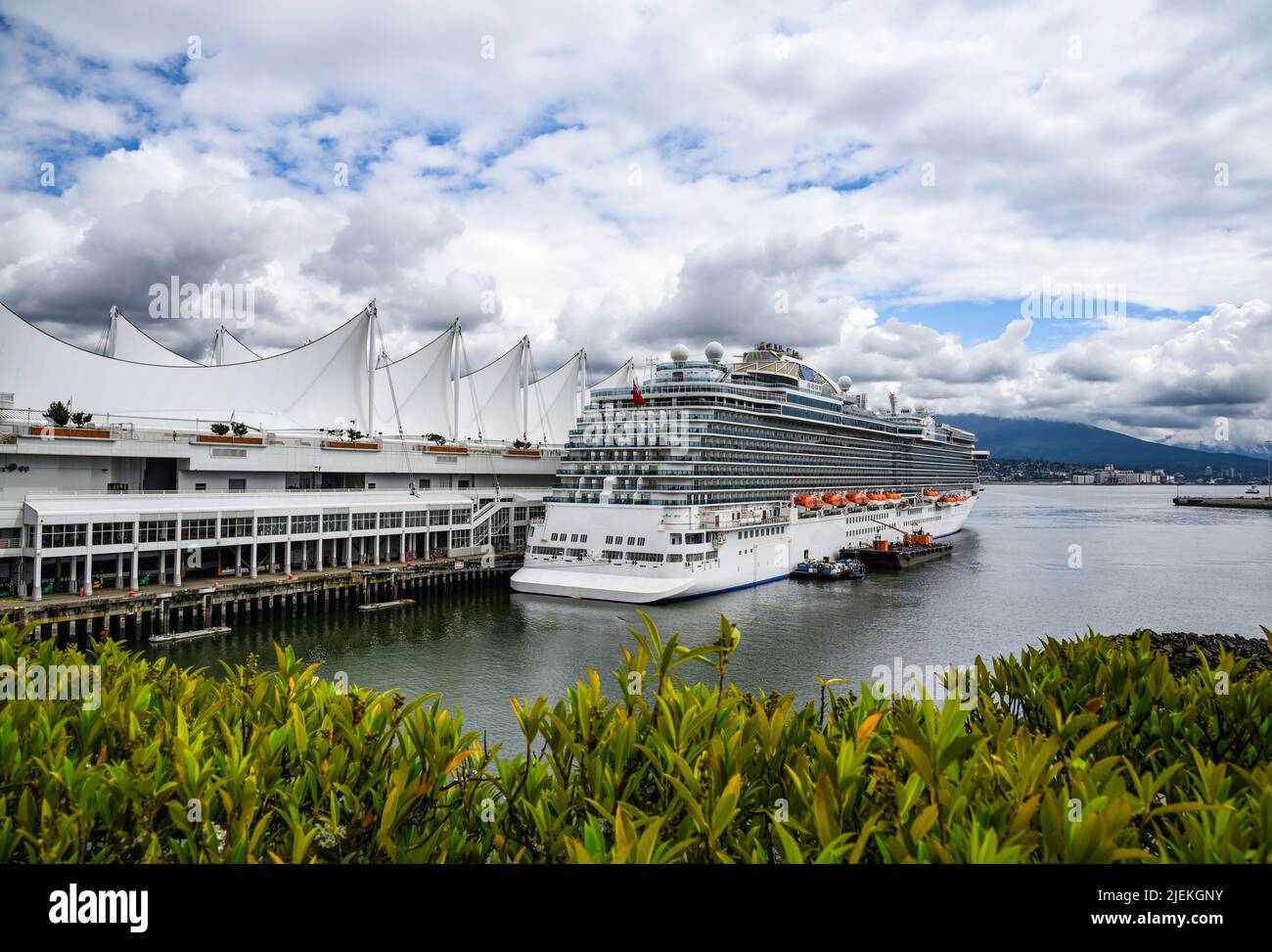 Vancouver cruise hi-res stock photography and images - Alamy