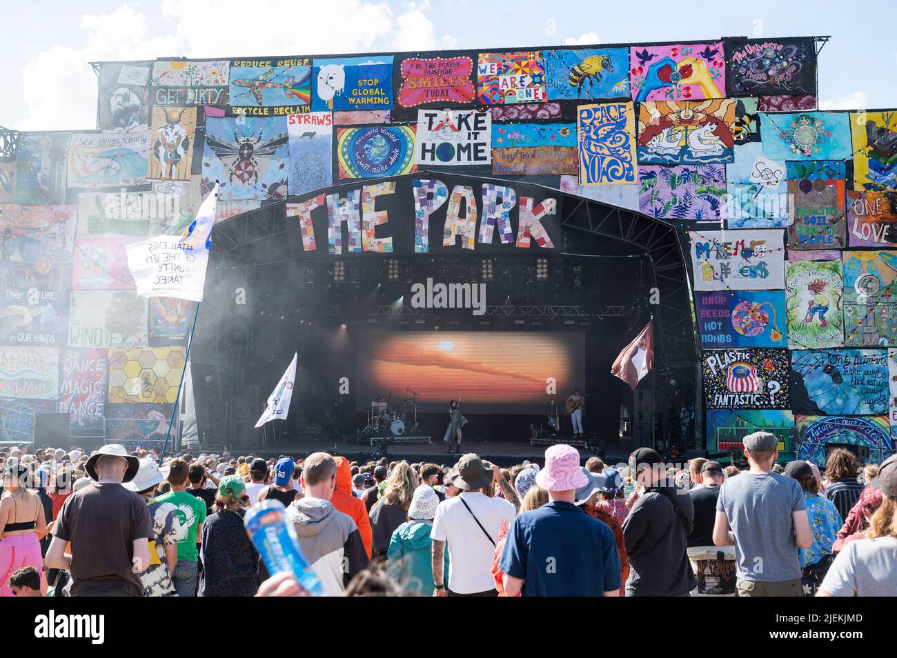 Glastonbury, UK. 26th June 2022.  View of the Park Stage during Caroline Polachek’s performance at Glastonbury Festival, at Worthy Farm in Somerset. Picture date: Sunday June 26, 2022. Photo credit should read: David Jensen/Empics/Alamy Live News Stock Photo