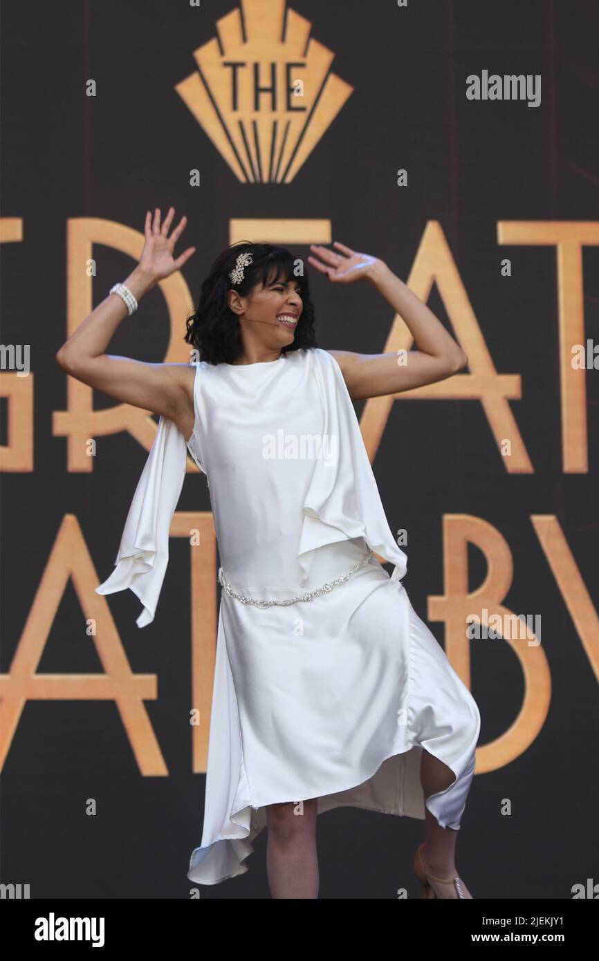 Daisy buchanan hi-res stock photography and images - Alamy