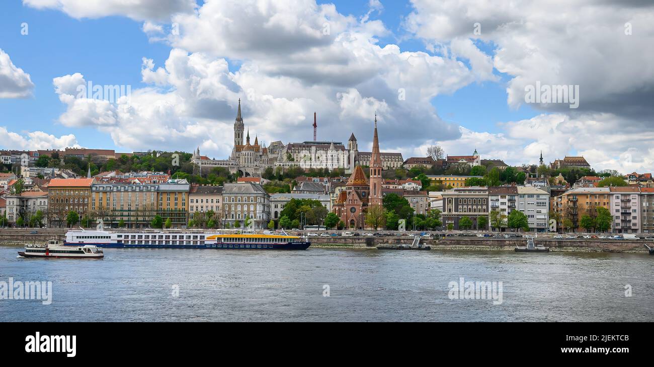 Panoramic view of Buda side of Budapest, Hungary with the Buda Castle ...