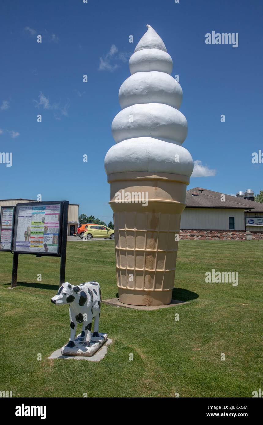 King Cone is an ice cream stand on Rt. 68 in Butler, Pennsylvania Stock