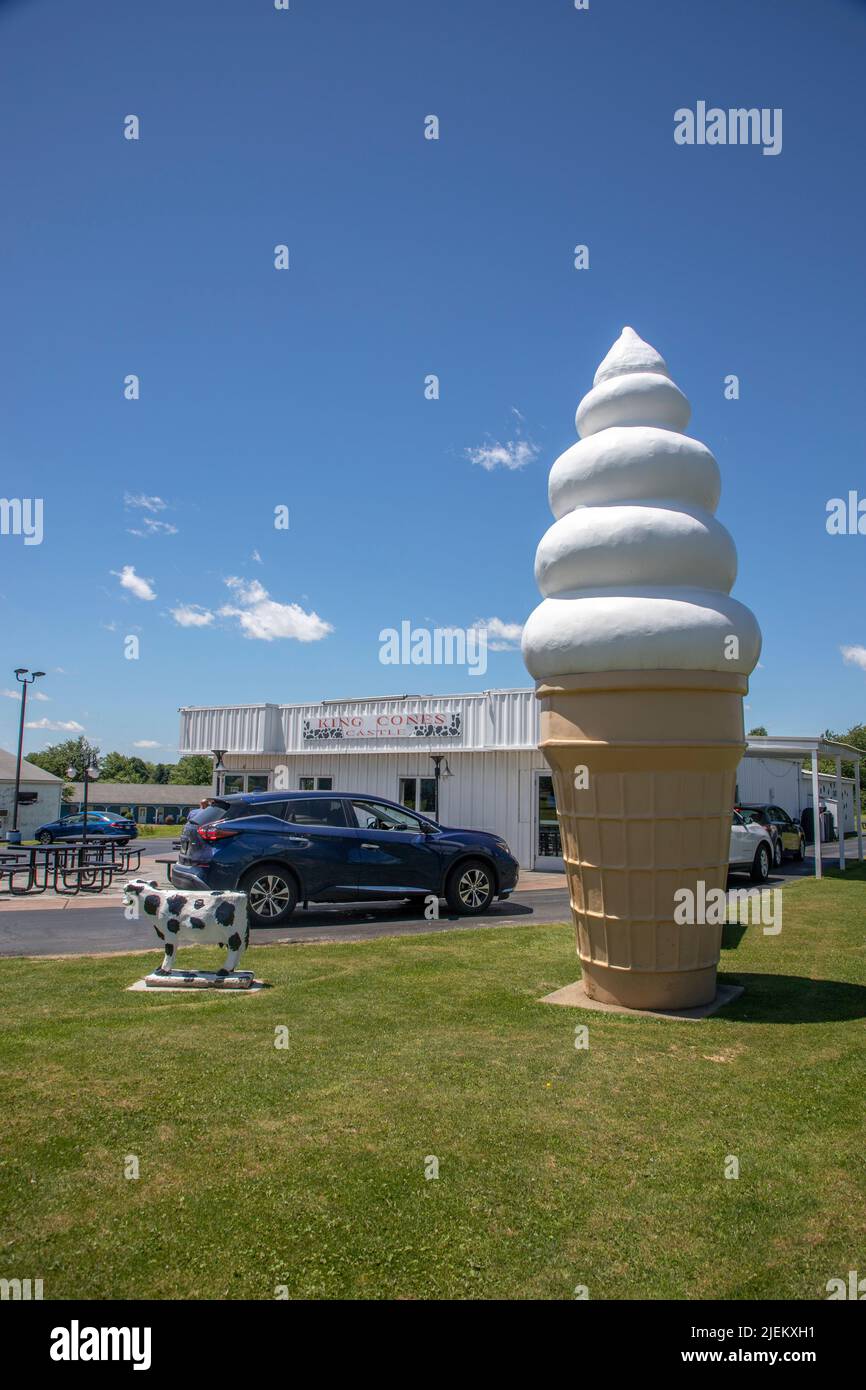 King Cone is an ice cream stand on Rt. 68 in Butler, Pennsylvania Stock