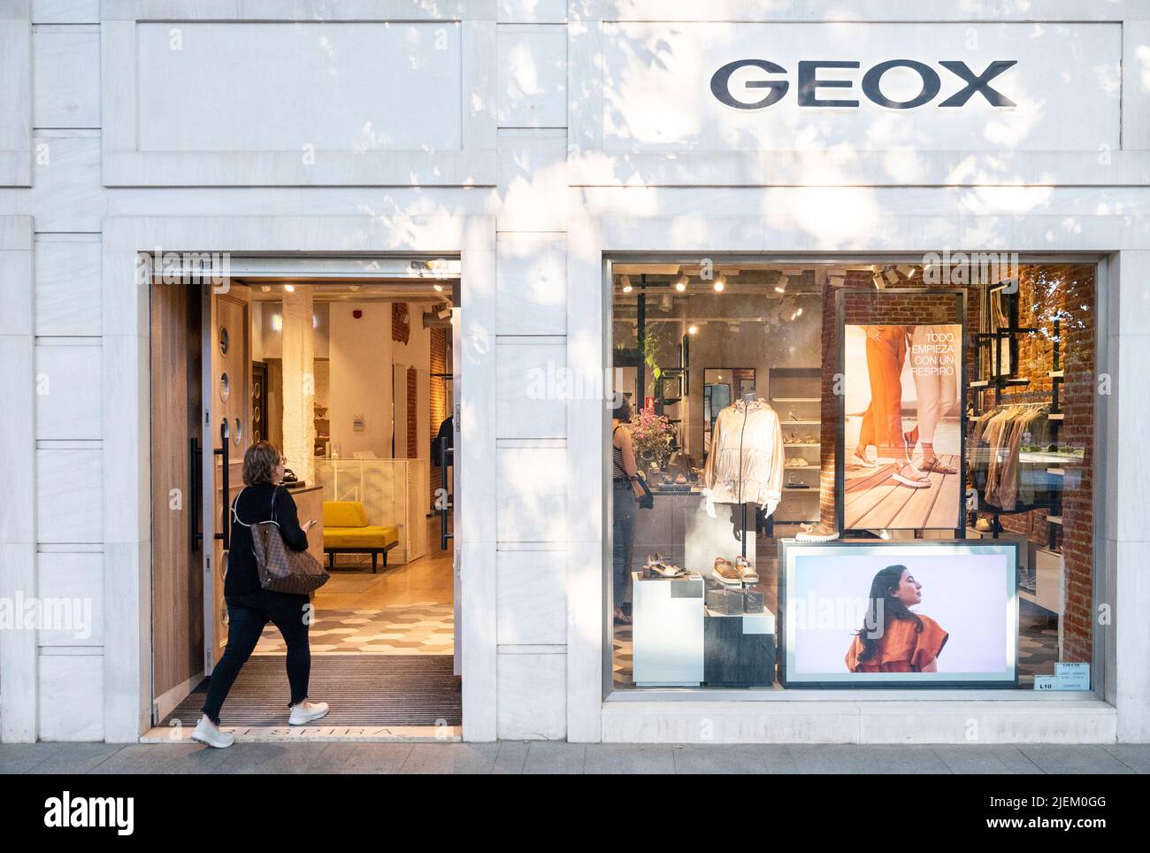 Geox logo hi-res stock photography and images - Alamy