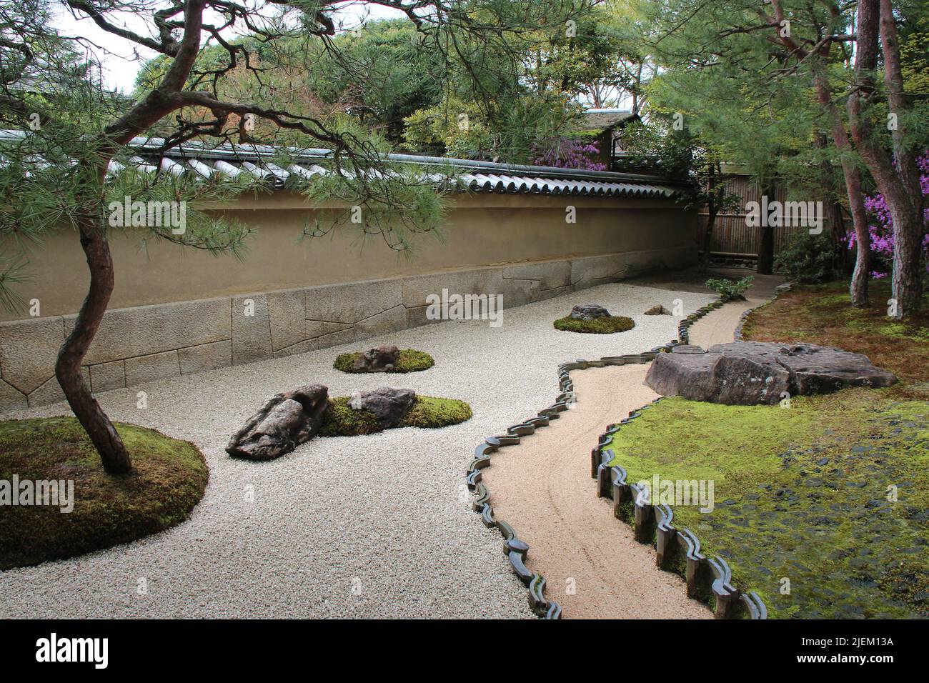 japanese garden in yasugi (japan Stock Photo Alamy
