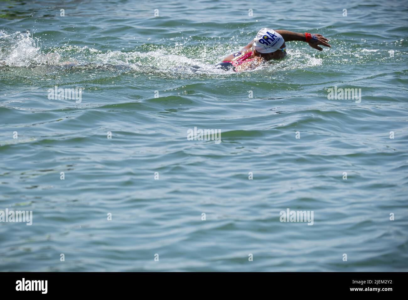 Nuoto di fondo ana de jesus soares da cunha bra hi-res stock photography  and images - Alamy