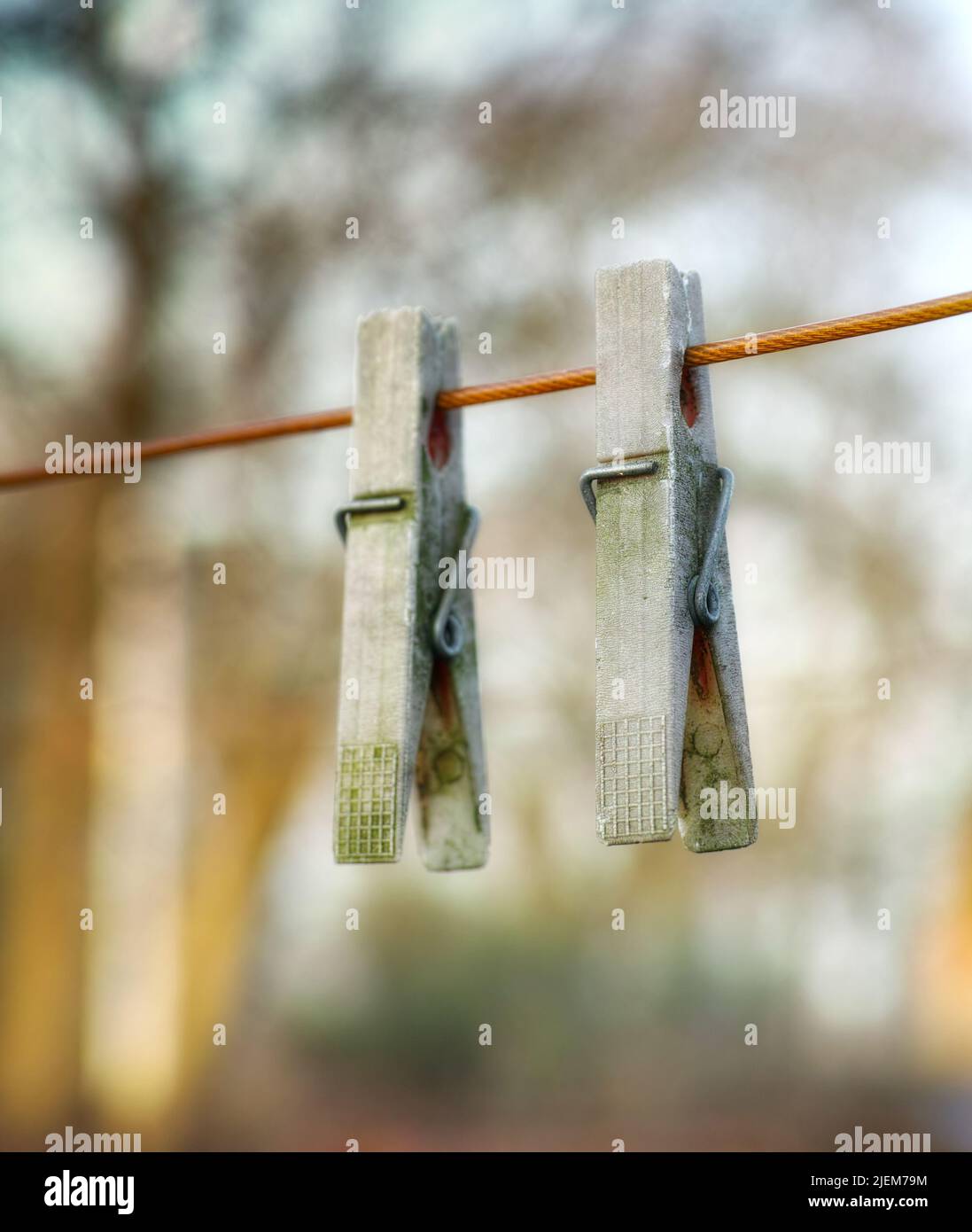 Washing line pegs old fashioned hi-res stock photography and images - Alamy