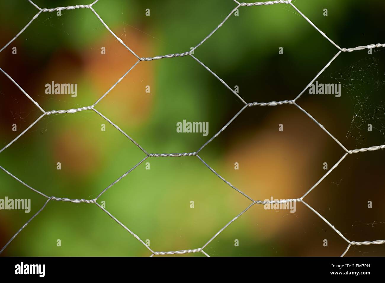 Silver metal wire mesh texture hi-res stock photography and images - Alamy