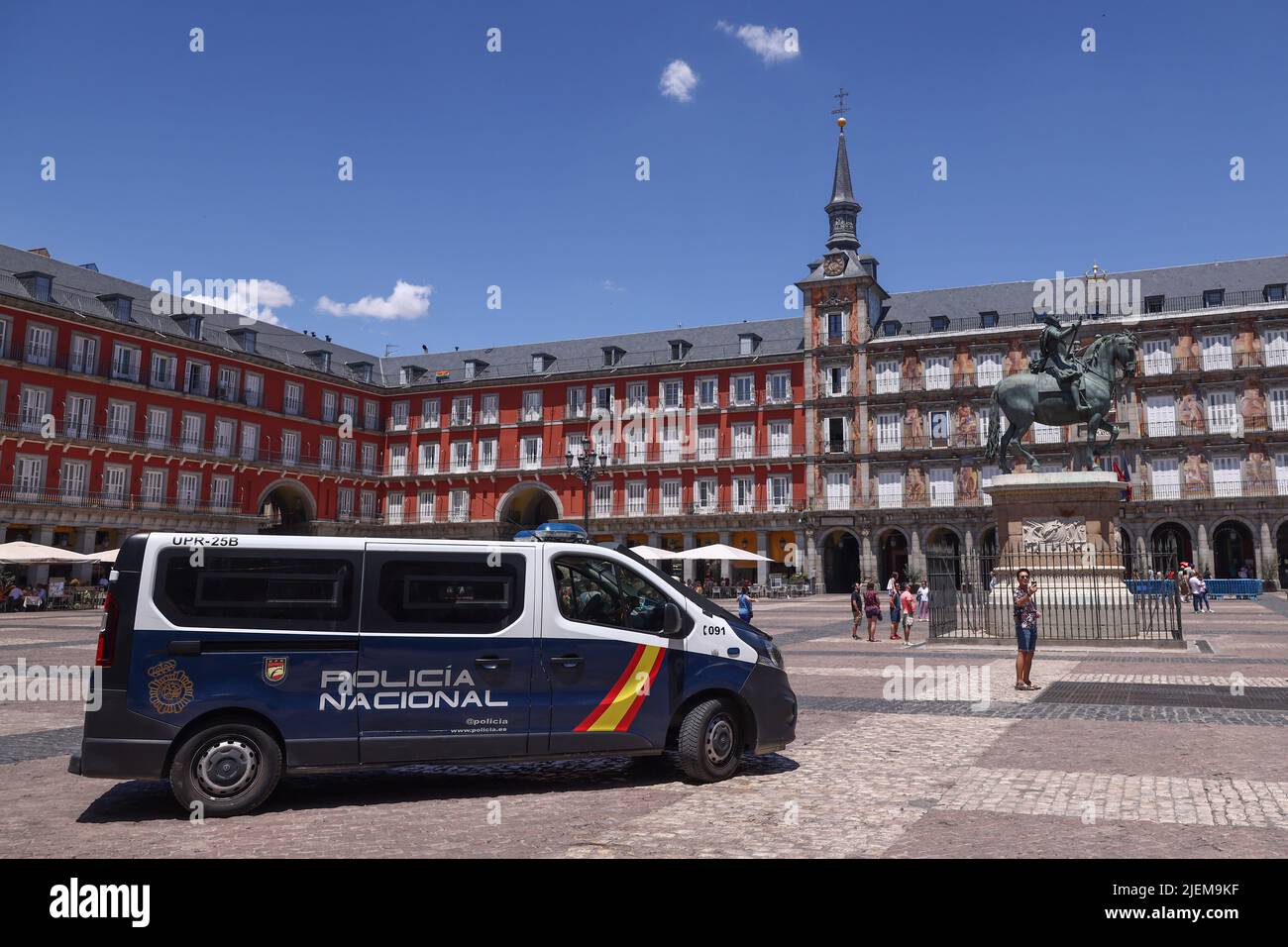 Madrid, Krakow, Spain. 27th June, 2022. Nationall Police car is seen at Plaza Mayor two days ahead of NATO Summit in Madrid, Spain on June 27, 2022. (Credit Image: © Beata Zawrzel/ZUMA Press Wire) Stock Photo