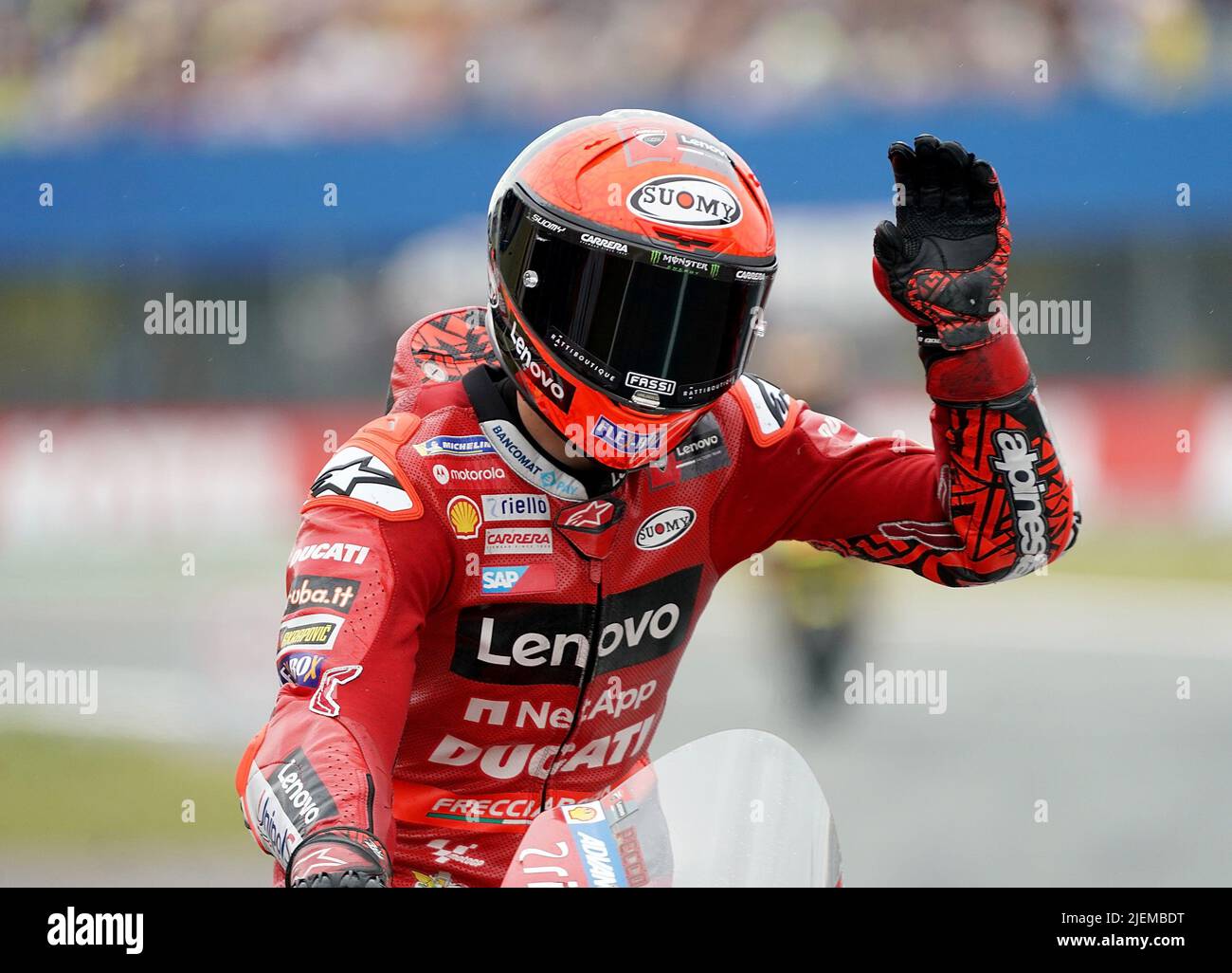 25.06.2022, TT Circuit Assen, Assen, GroÃ&#x9f;er Preis der Niederlande 2022, im Bild Francesco Bagnaia aus Italien, Ducati Lenovo Team bedankt sich bei Publikum fur die Unterstutzung. Stock Photo