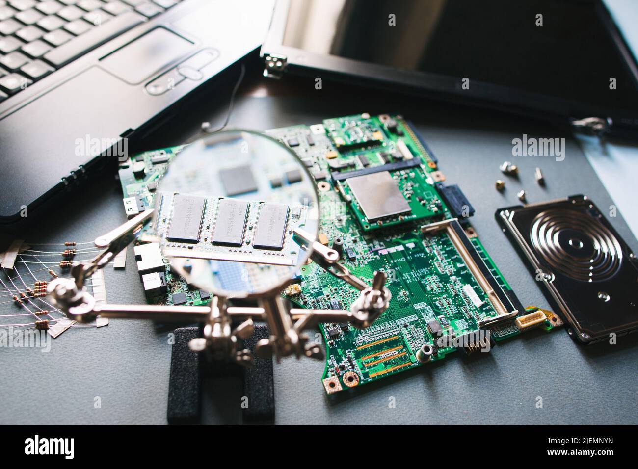 Glass broken lab hi-res stock photography and images - Alamy