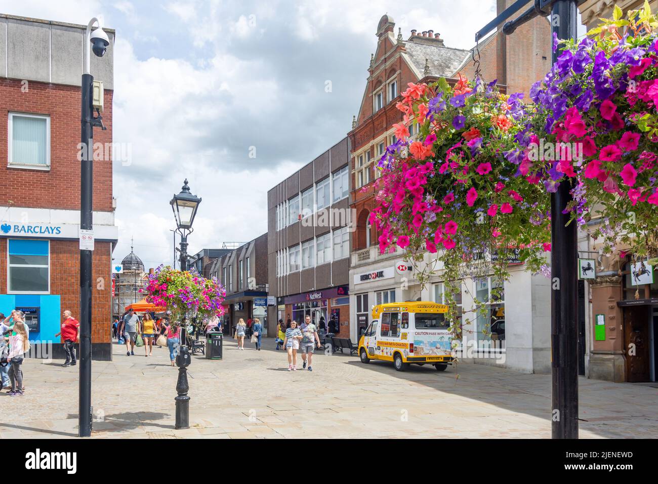 Pedestrianised Market Street, Wellingborough, Northamptonshire, England, United Kingdom Stock Photo