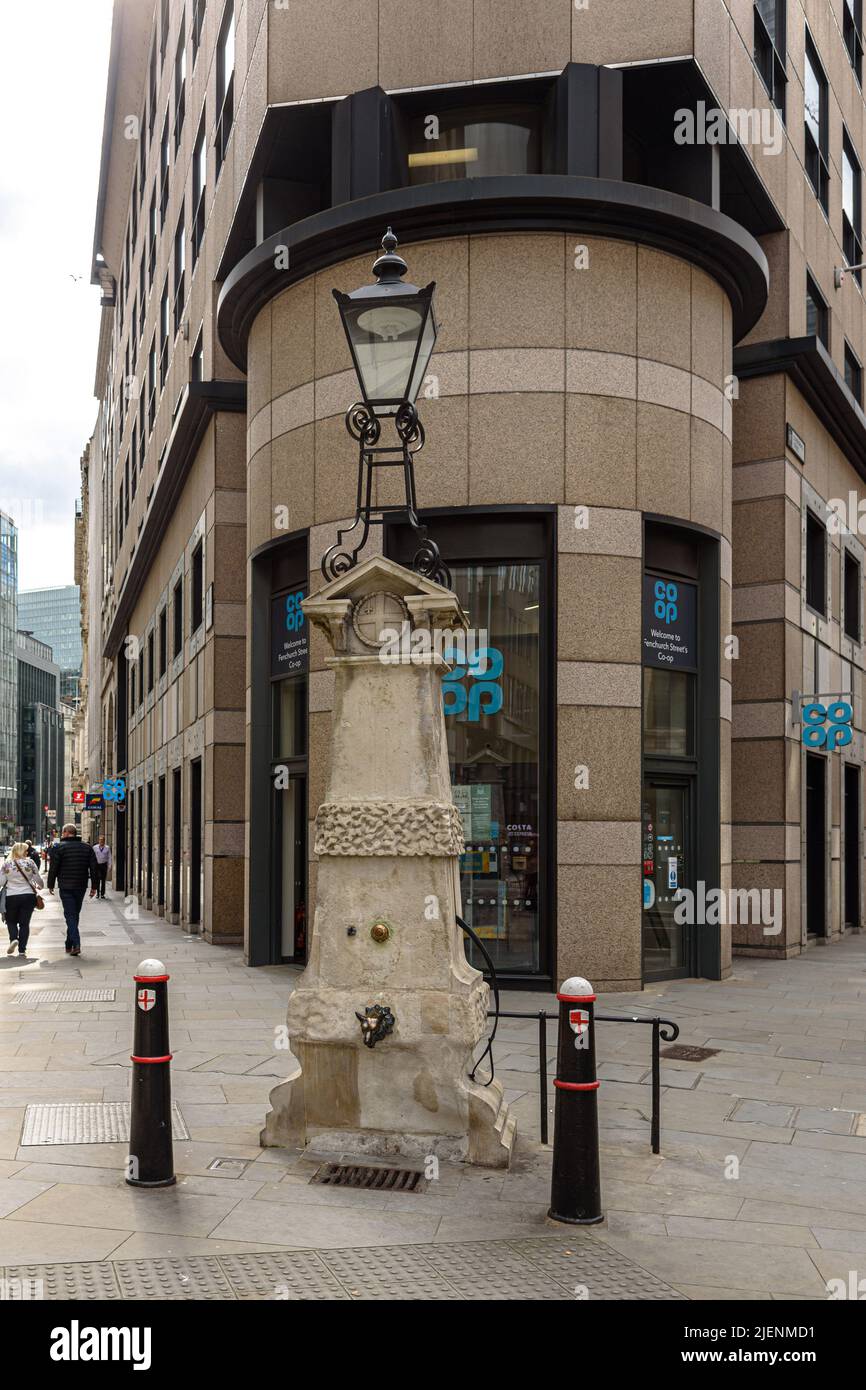 The Aldgate Pump on Fenchurch Street in London Stock Photo