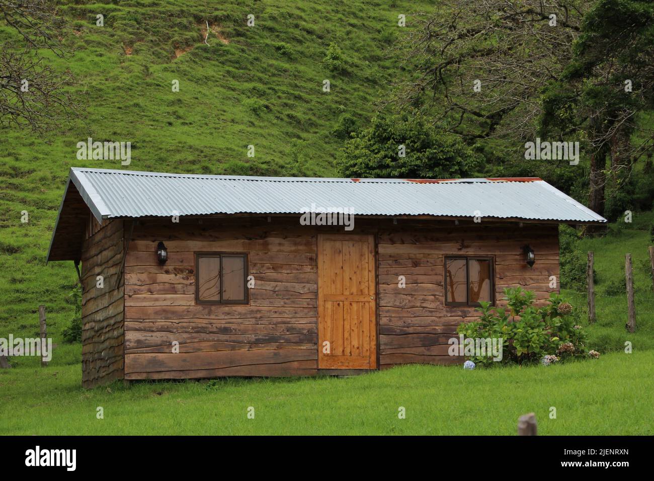 Small wooden cottage in Tarbaca, San José, Costa Rica Stock Photo
