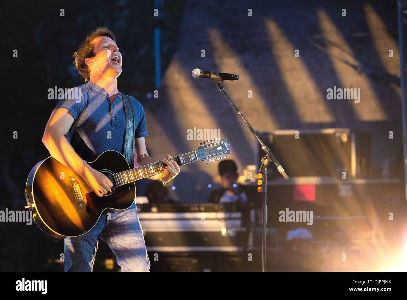 Anfiteatro del Vittoriale Italy 27 June 2022 James Blunt - Gardone Riviera garda lake - live in Brescia © Andrea Ripamonti / Alamy Stock Photo