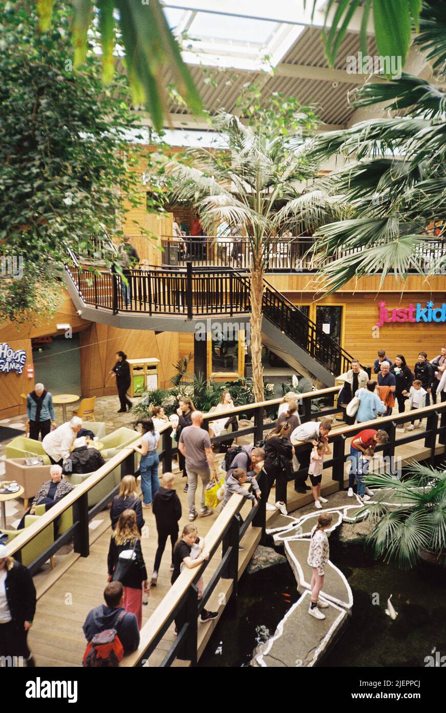 Longleat plaza hires stock photography and images Alamy