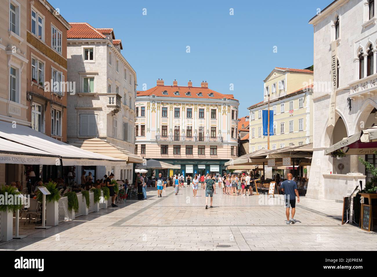 SPLIT, CROATIA - JULY 30, 2021: Busy Streets Of Downtown Old Center Of Split City, People On Some Of The Most Important Landmark Avenues And Streets Stock Photo