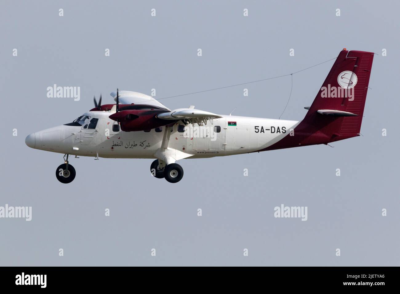 Petro Air De Havilland Canada DHC-6-300 Twin Otter (REG: 5A-DAS) on short  finals runway 31, arriving from Libya Stock Photo - Alamy, image size:1300x956