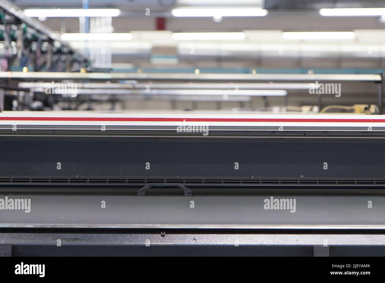 Distribution facility assembly line hi-res stock photography and images ...