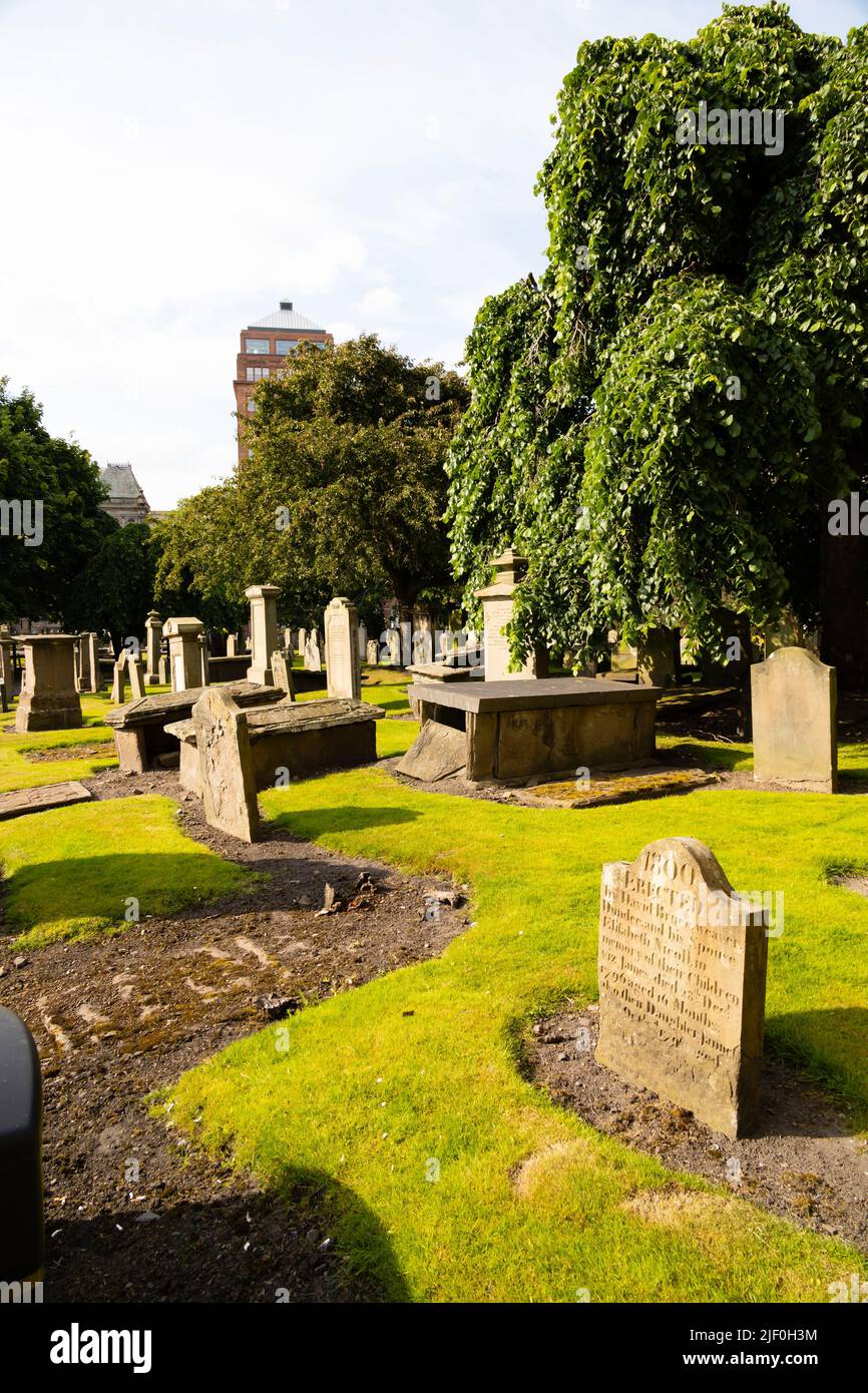 Tombstones in the Howff burial ground cemetery. Dundee, Angus, Scotland Stock Photo