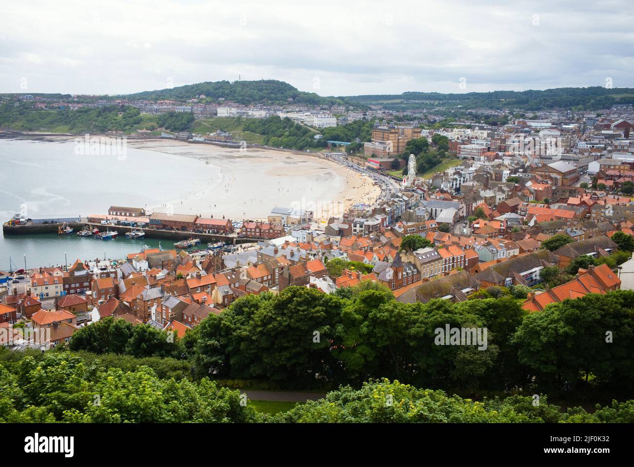 Looking down on the old town and beach in Scarborough from the castle Stock Photo