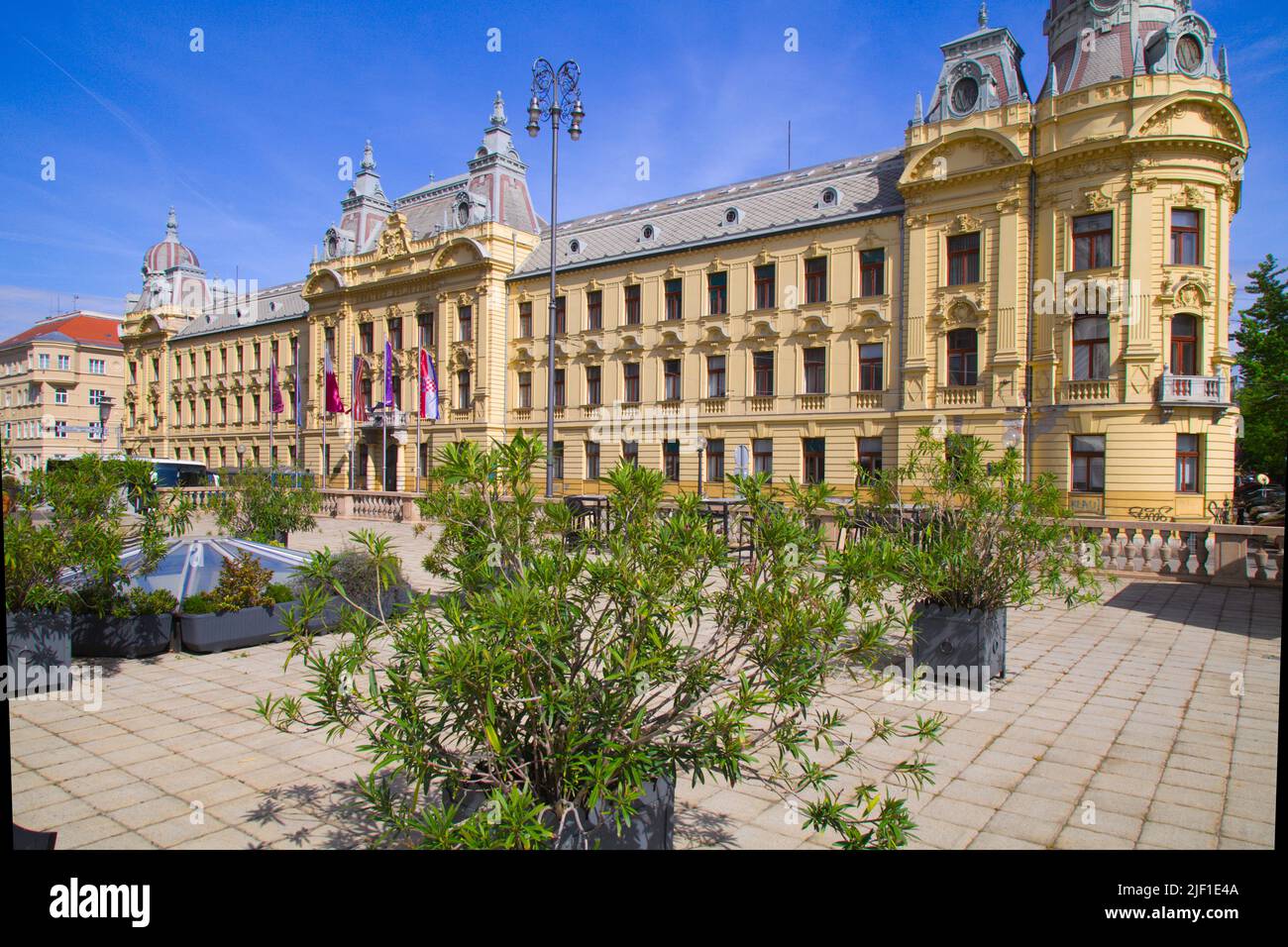 Croatian railways building hi-res stock photography and images - Alamy