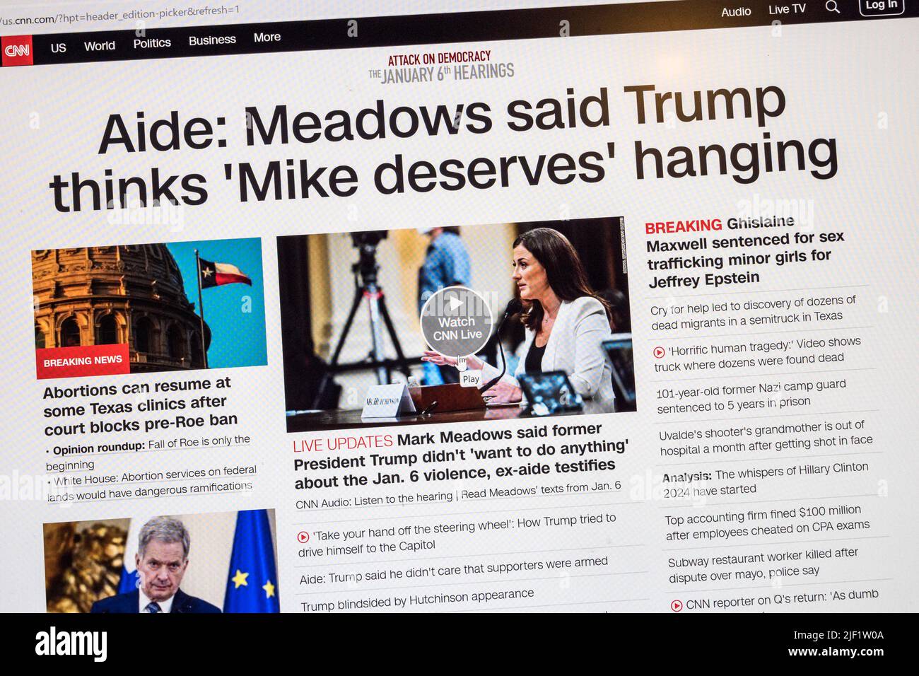 'Meadows said Trump thinks Mike deserves hanging' haedline on CNN News website with breaking news of the 6th January Committee, 28th June 2022. Stock Photo