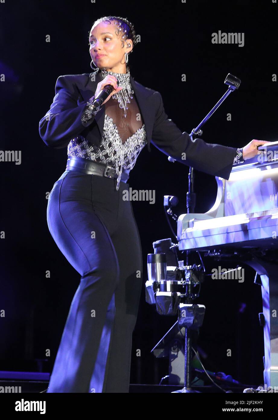 Milan, Itallia. 28th June, 2022. Alicia Keys world tour 2022 at the  Assago-Mi Forum Credit: Independent Photo Agency/Alamy Live News Stock  Photo - Alamy