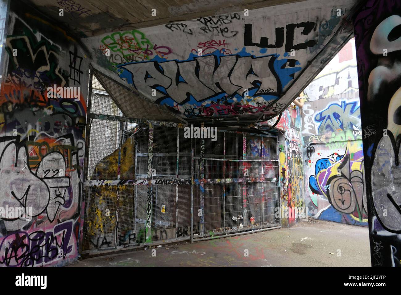 Beside the River Thames, the South Bank is a dynamic area at the heart of London’s cultural 