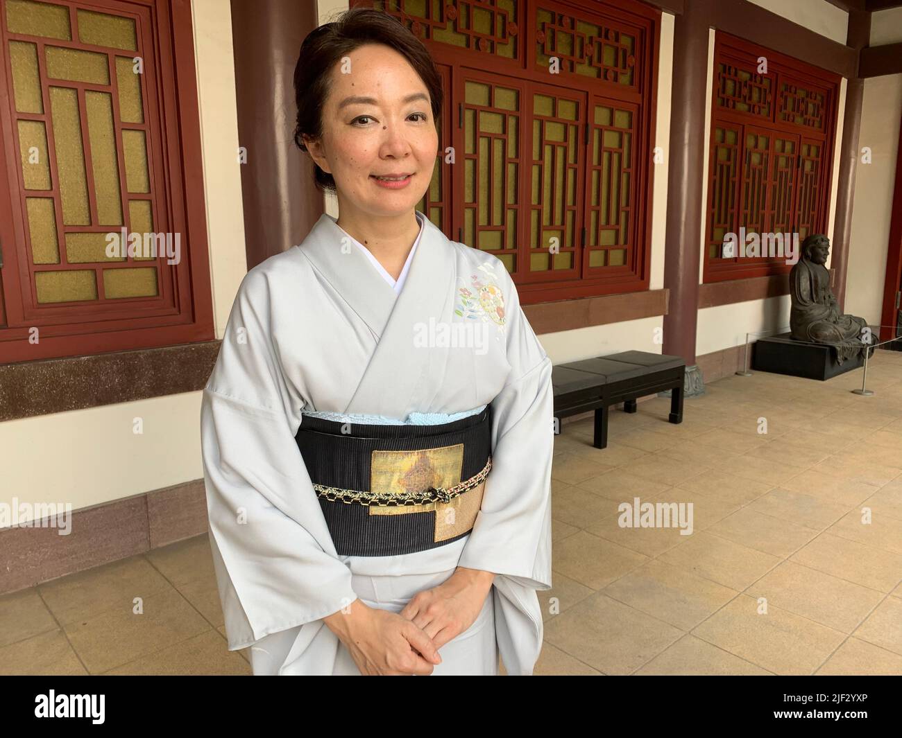 Tokio, Japan. 27th June, 2022. Tea ceremony master Machiko Hoshina. It is thanks to her initiative that a team of Japanese experts was able to identify several valuable works of art made of traditional Imari porcelain, called 'Old Imari' (ko-Imari), on site. (to dpa: 'Japanese restore porcelain from Austria destroyed during the war') Credit: Lars Nicolaysen/dpa/Alamy Live News Stock Photo