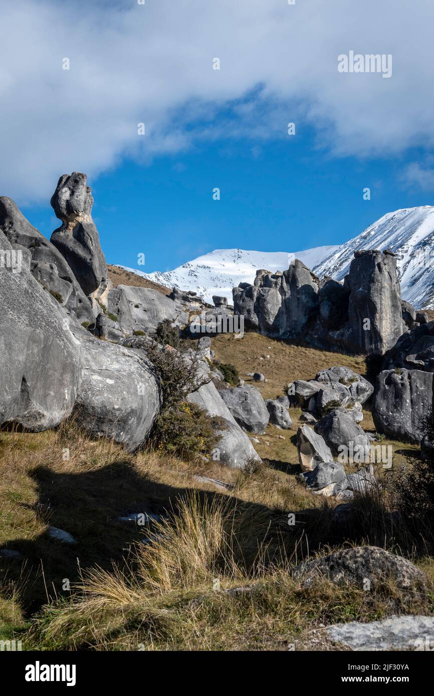 Nz Rocks Formations Limestone rock formations, Castle Hill, Canterbury, South Island, New ...