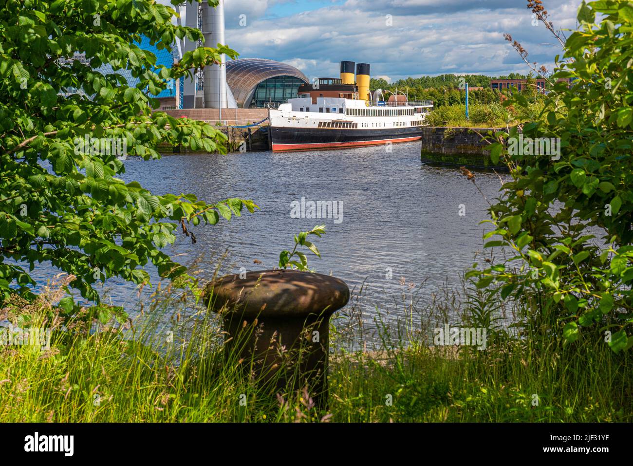 View of the TS Queen Mary on the river Clyde at Glasgow science centre Stock Photo