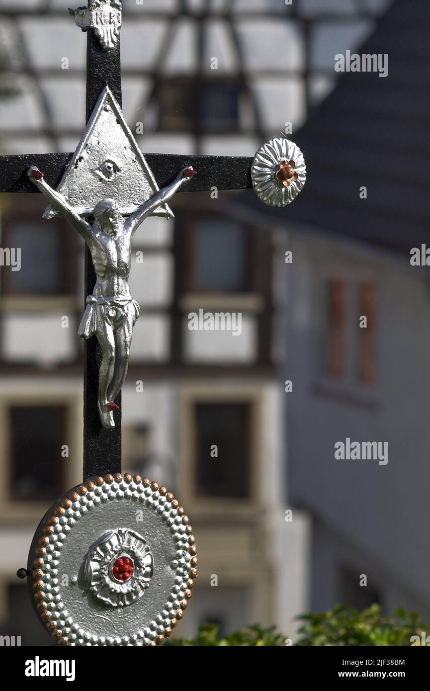 Grave ornaments hires stock photography and images Alamy