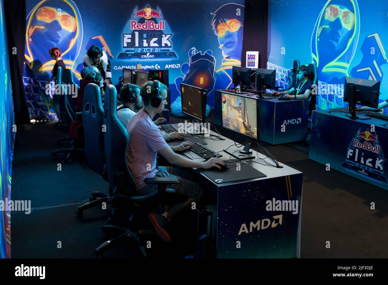 Cs go hi-res stock photography and images - Alamy