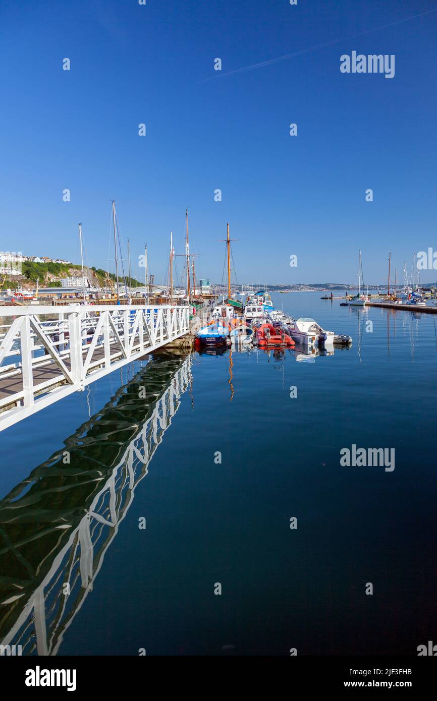 Europe, UK, England, Devon, Torbay, Brixham Marina with Gangway to the Floating Piers Stock Photo