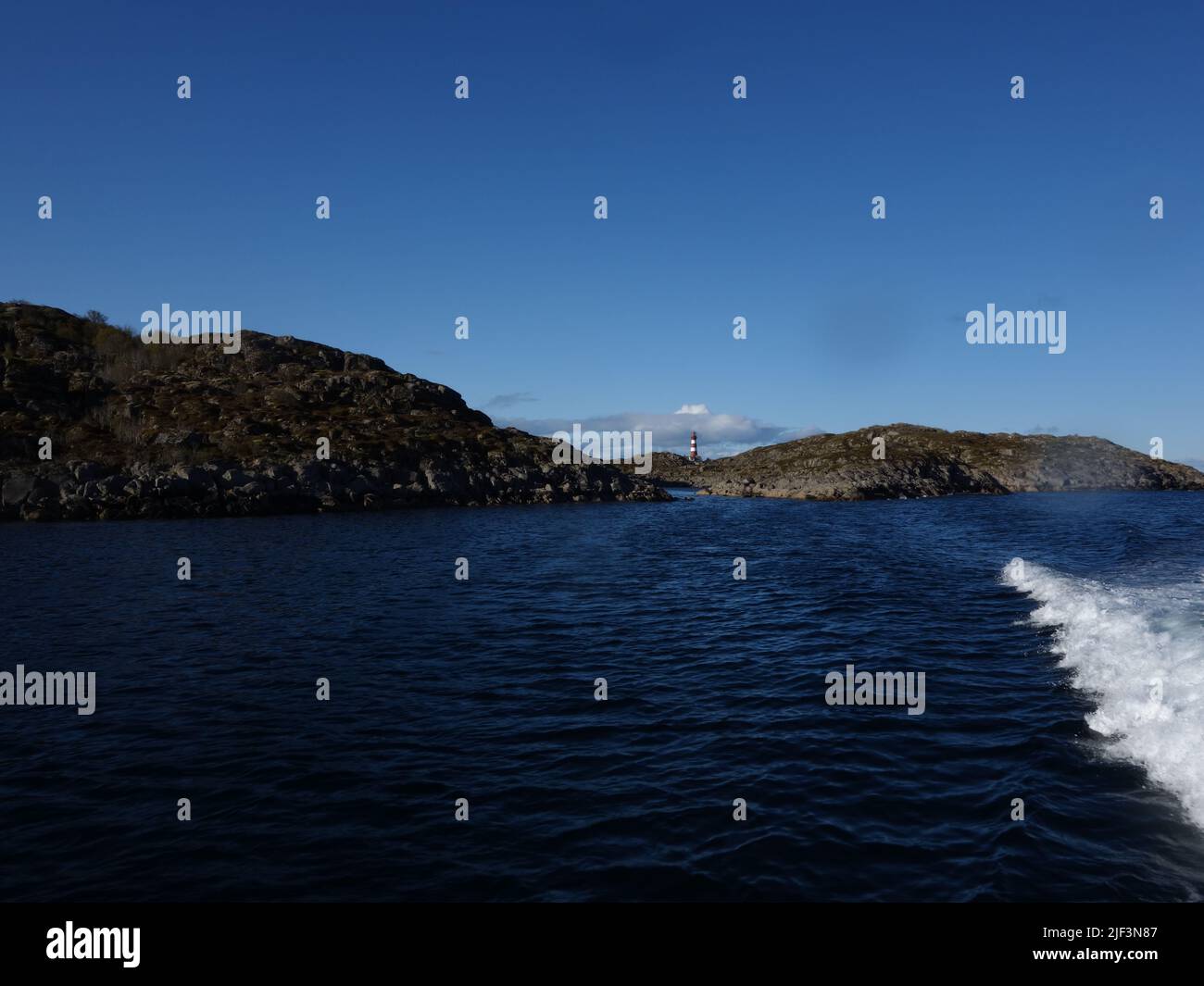 Skrova lighthouse. Saltvrsholmen, Norway. Coordinates: 680911N 143856 E Stock Photo - Alamy