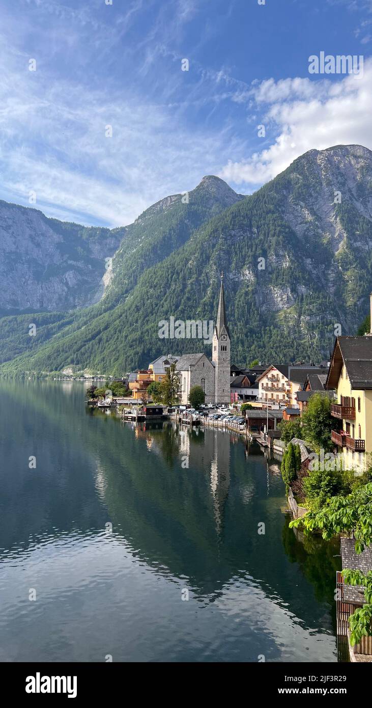 Halstatt Spring Hallstatt austria beautiful spring hi-res stock photography and images ...