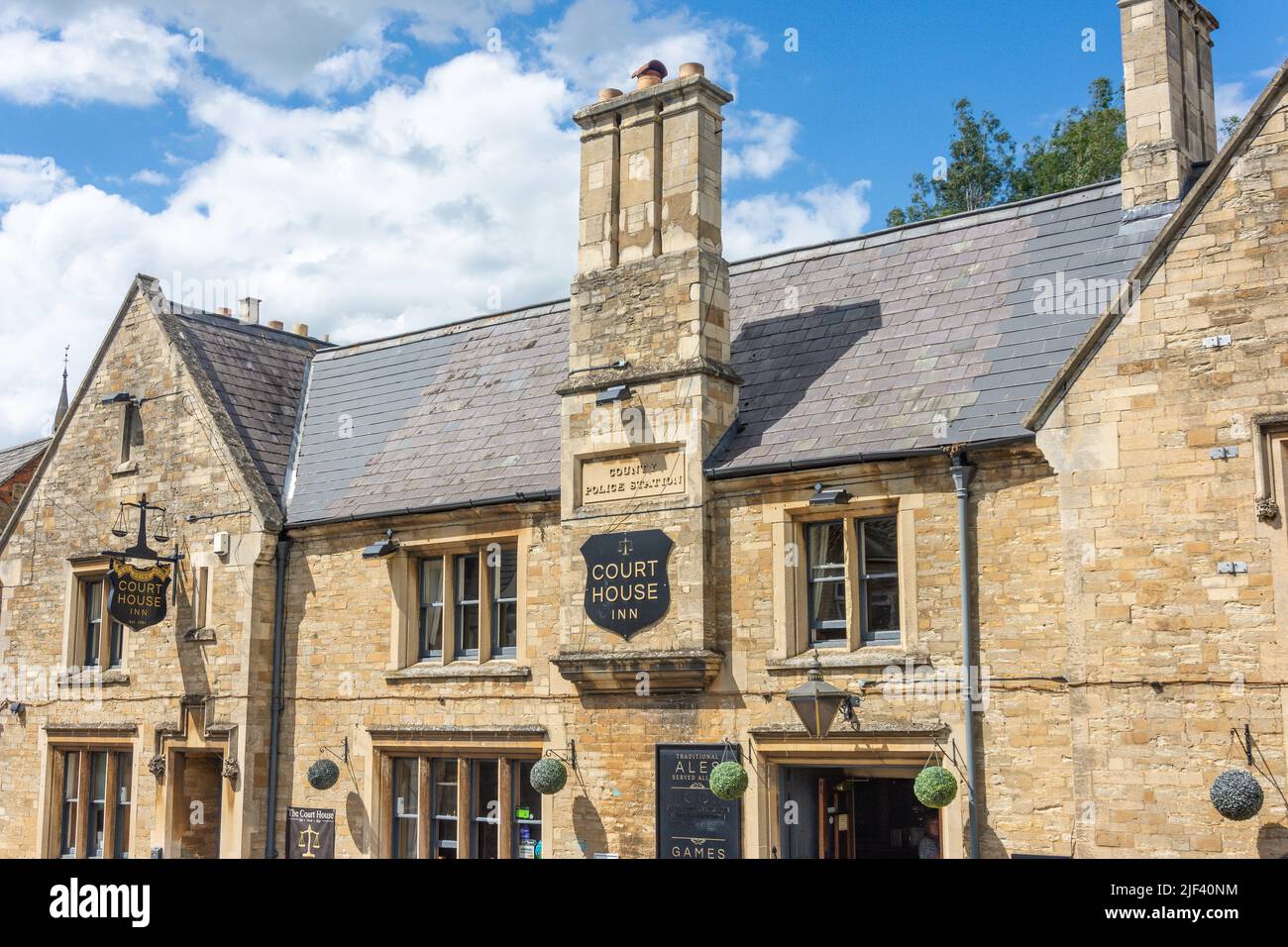 Court House Inn, Huntingdon Road, Thrapston, Northamptonshire, England, United Kingdom Stock Photo