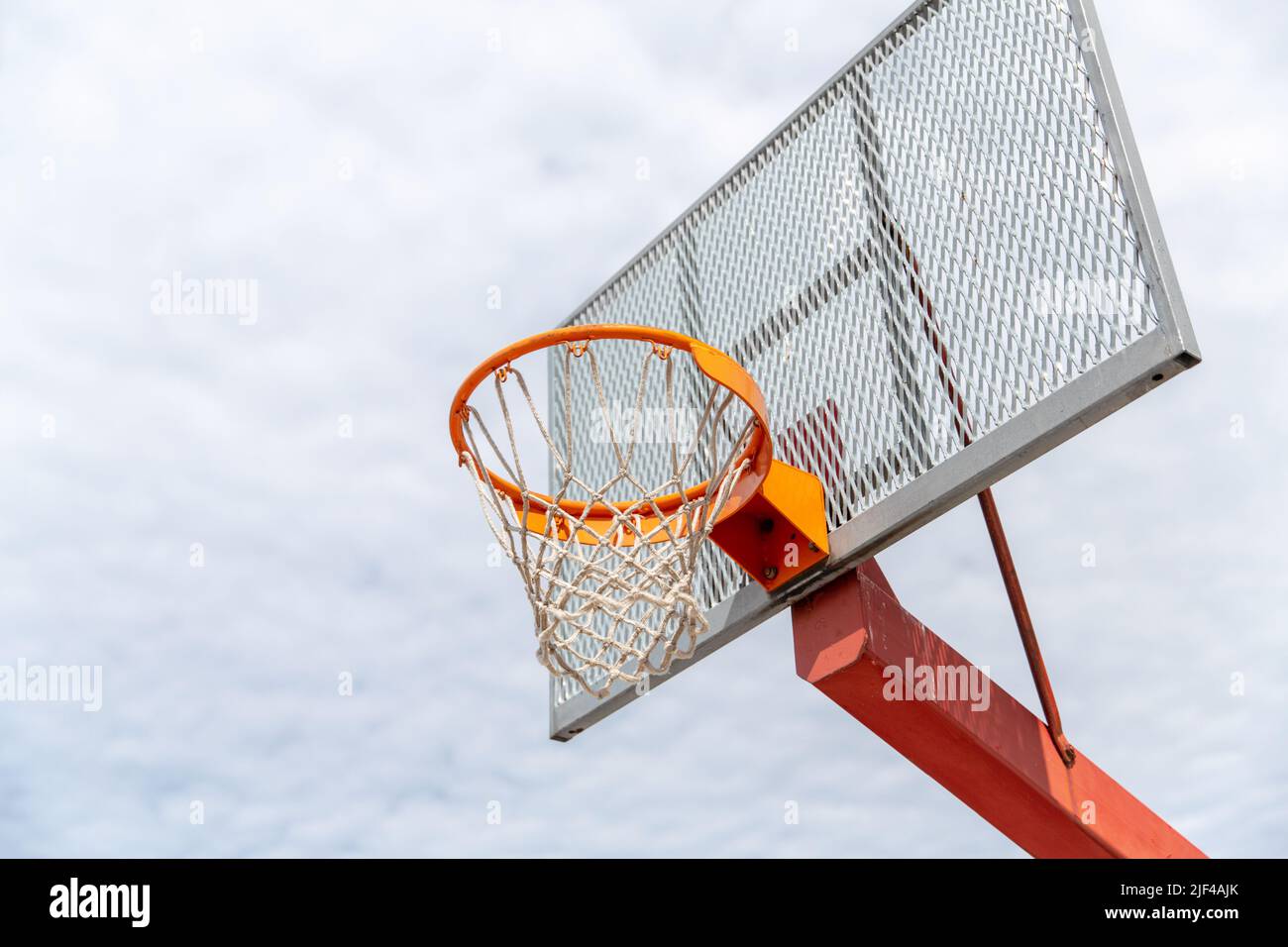 outdoor basketball hoop Stock Photo Alamy